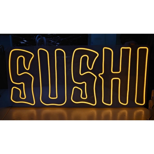 Неонова вивіска "SUSHI", жовта, 800х350мм